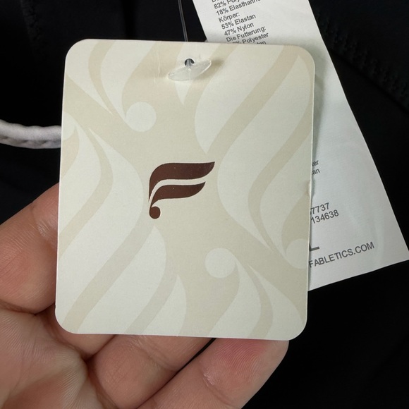 NWT Offshore Long Sleeve One-Piece Swimsuit in Black Size Large - Picture 6 of 9